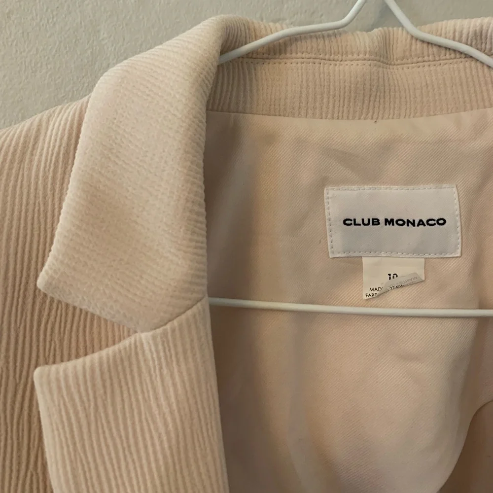 Club Monaco Nude/Beige Blazer (Size 10) - Picture 2 of 3